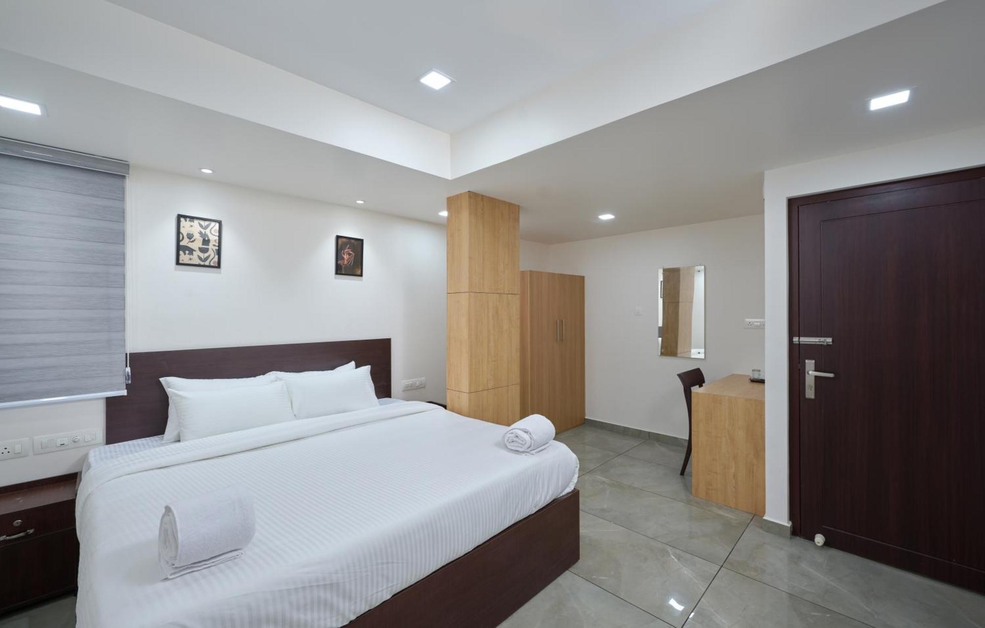 Reach Inn Kochi Buitenkant foto