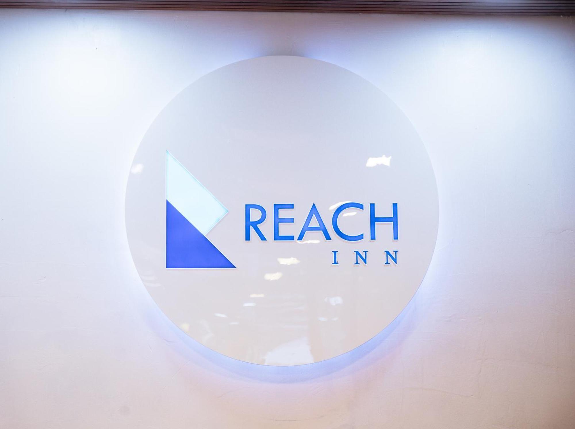 Reach Inn Kochi Buitenkant foto