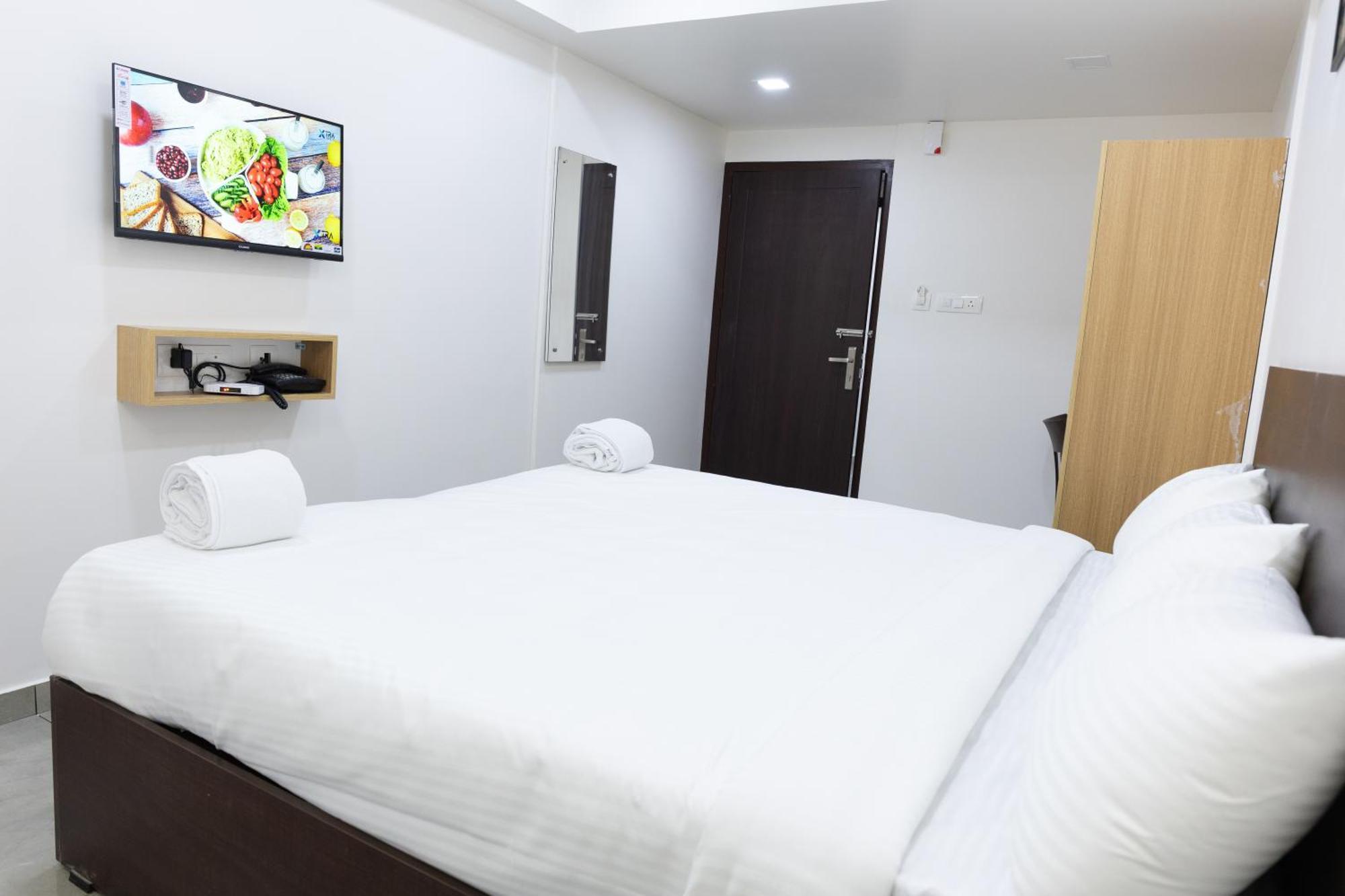 Reach Inn Kochi Buitenkant foto