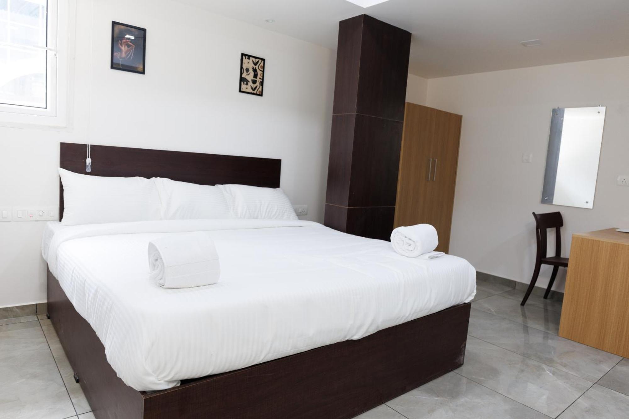 Reach Inn Kochi Buitenkant foto