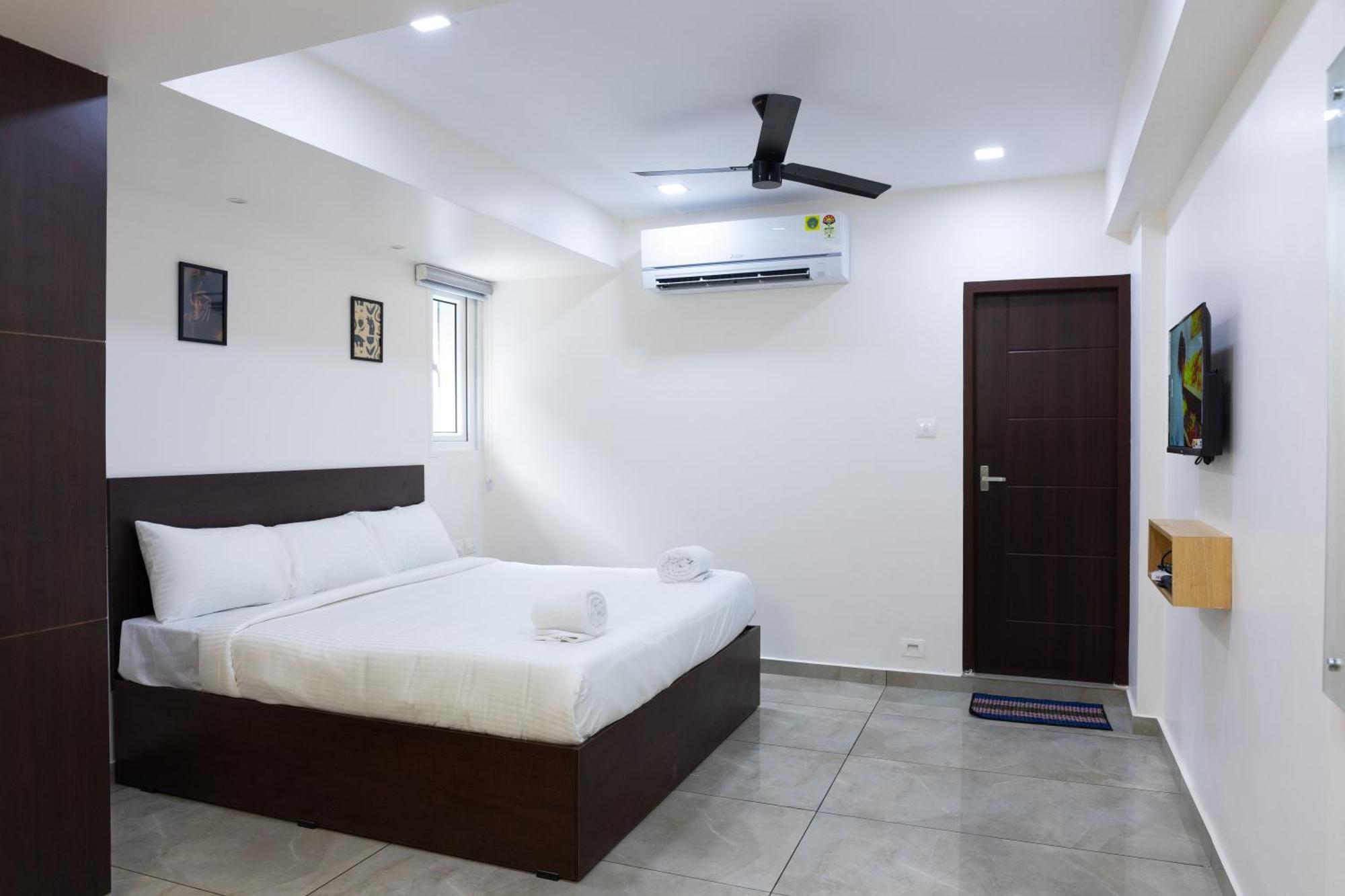 Reach Inn Kochi Buitenkant foto