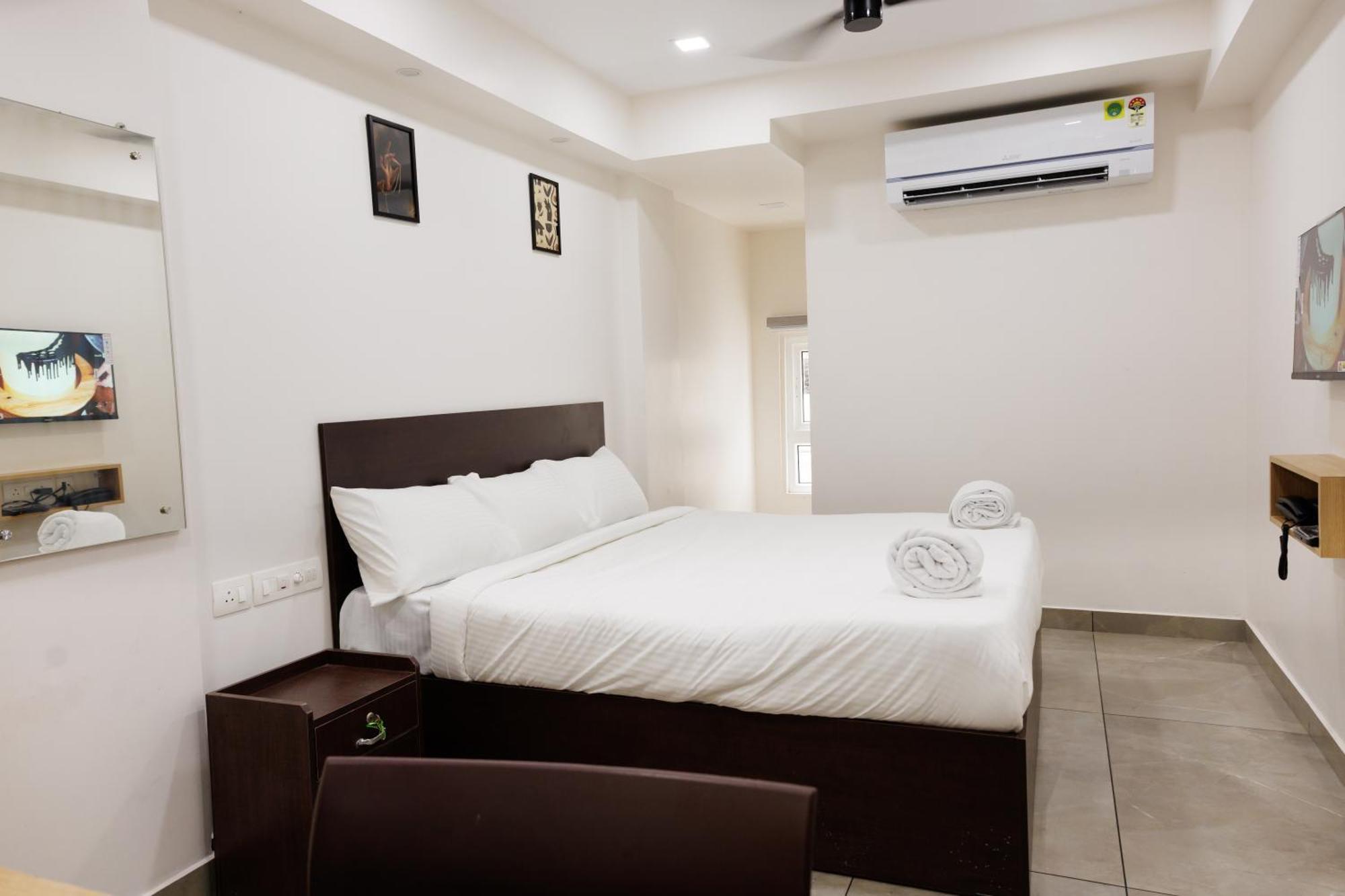 Reach Inn Kochi Buitenkant foto
