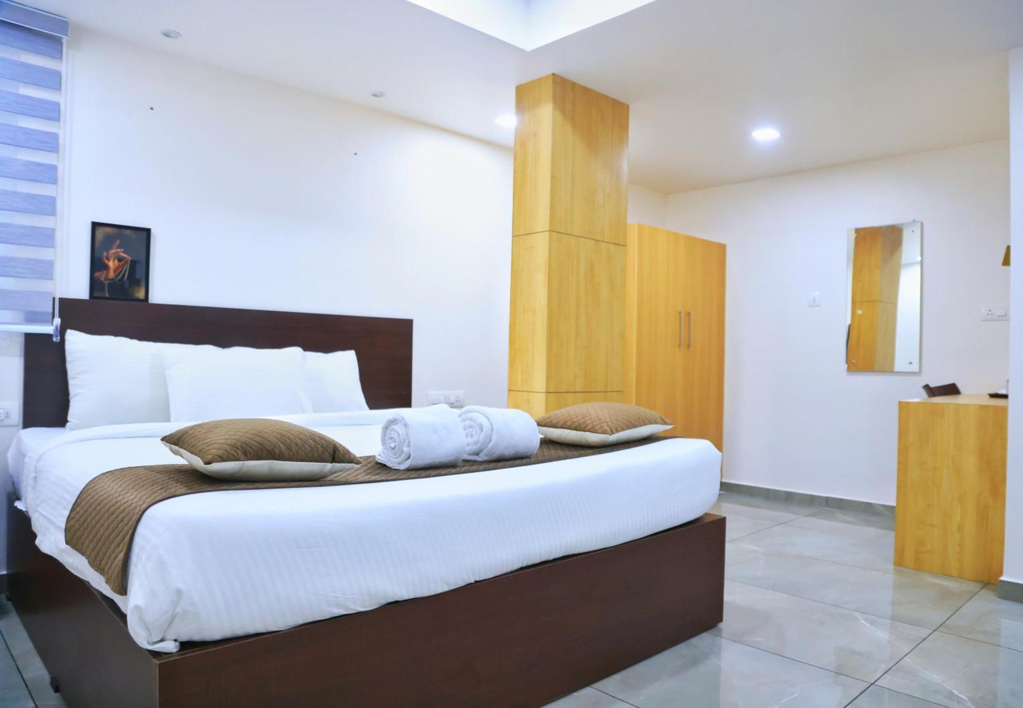 Reach Inn Kochi Buitenkant foto