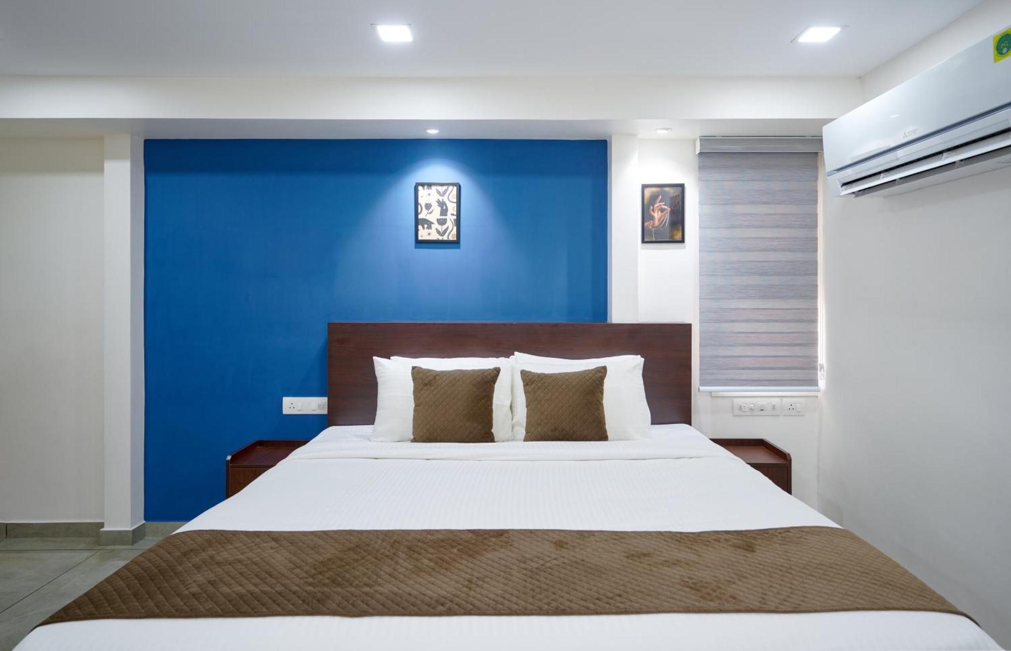 Reach Inn Kochi Buitenkant foto