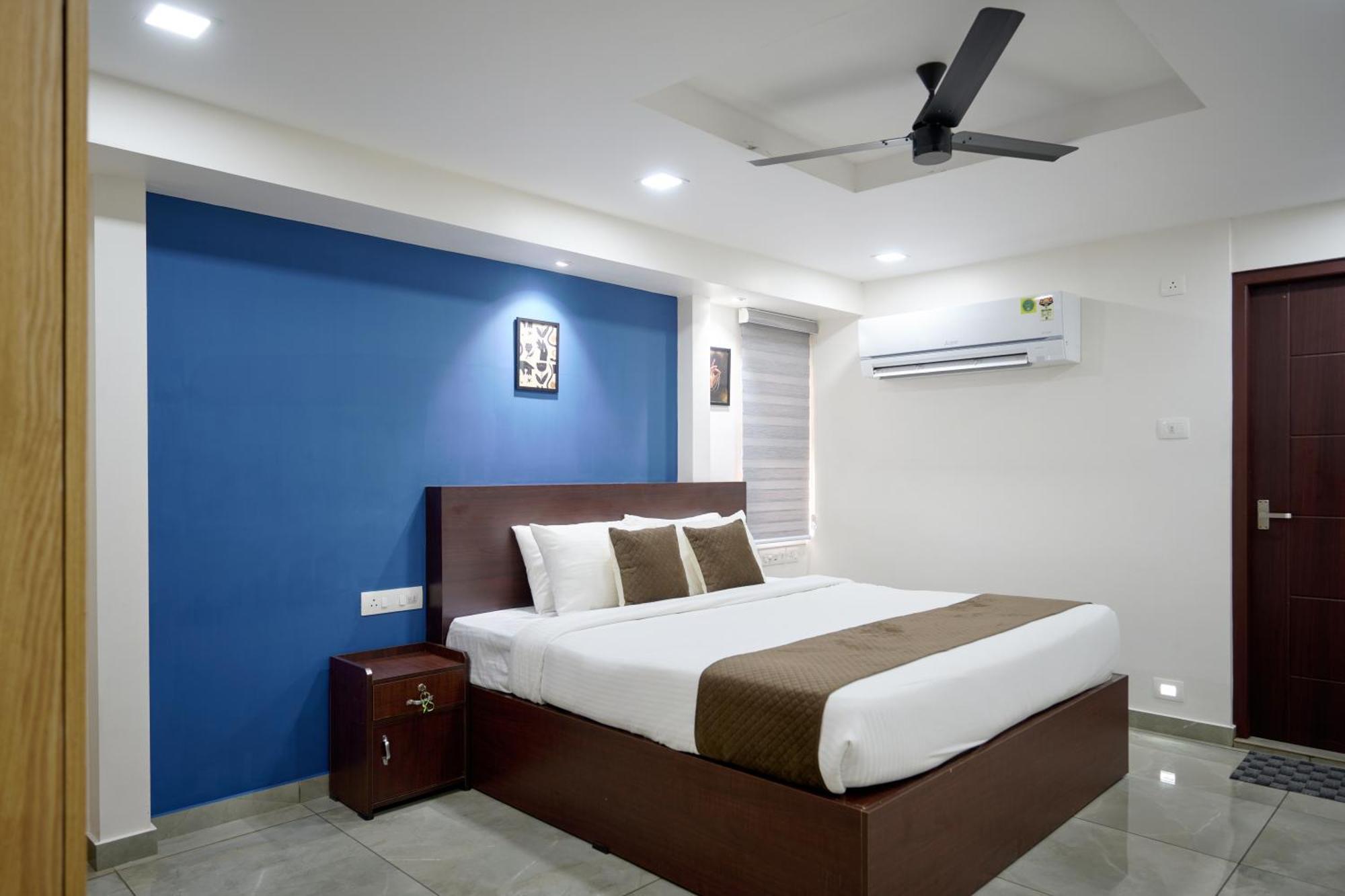 Reach Inn Kochi Buitenkant foto